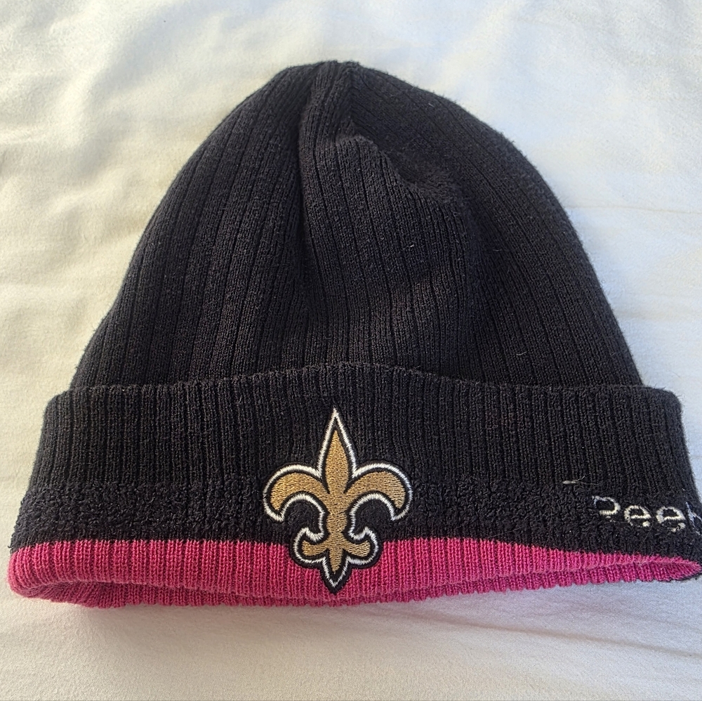 Reebok New Orleans Saints Black and Pink Breast Cancer Team Womens Beanie Hat